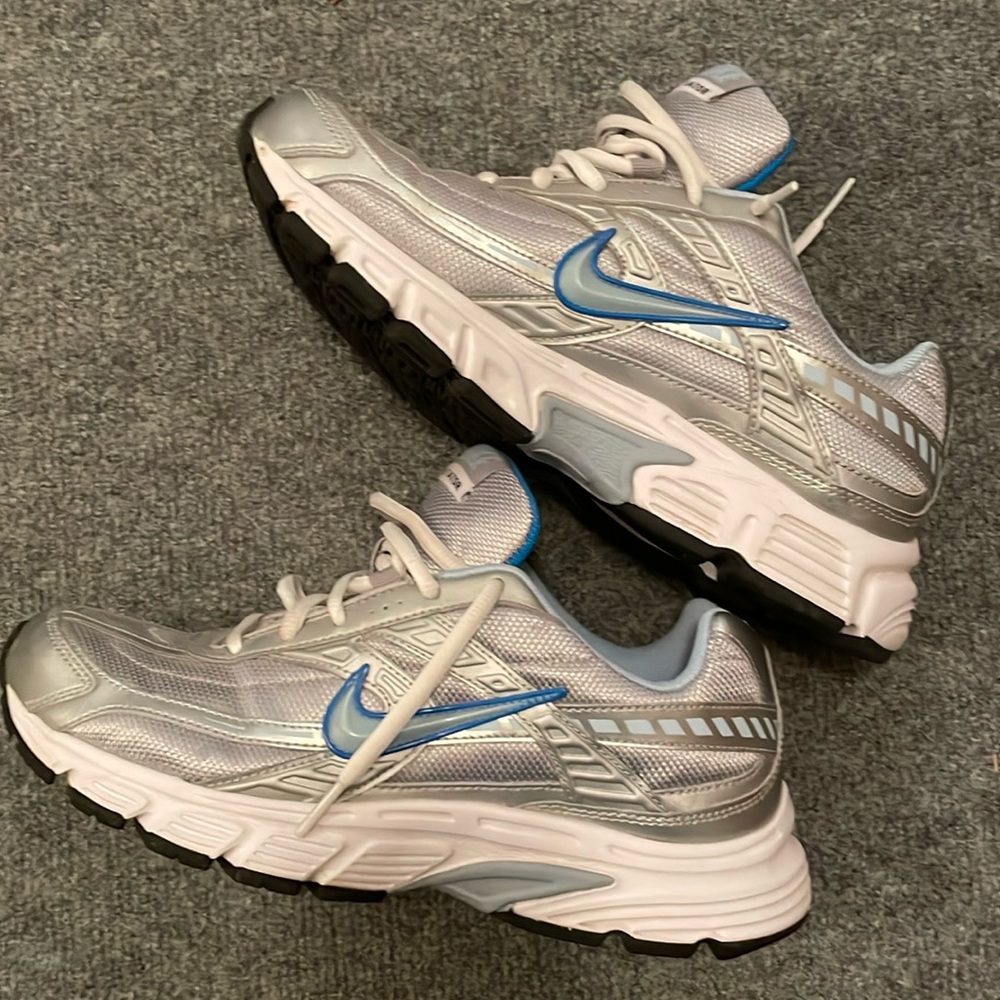 Nike running size 9